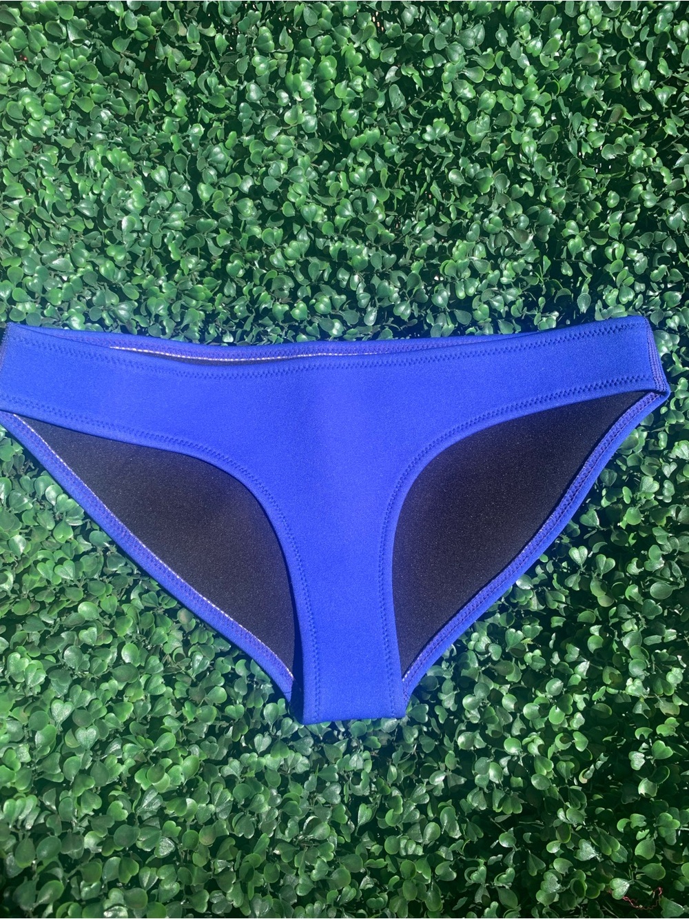 Triangl jewel blue neoprene bikini bottom Sz s